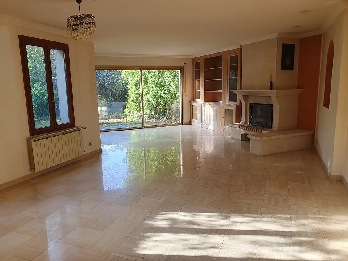 Bureau dans Conflans-Sainte-Honorine à louer Photo principale– Image 1 sur 7