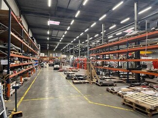 Plus de détails pour Local d'activités à louer