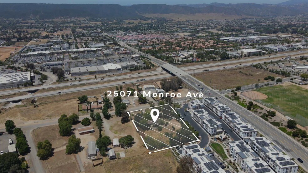 25071 Monroe Ave, Murrieta, CA à vendre - Vidéo sur l’annonce professionnelle – Image 2 sur 32