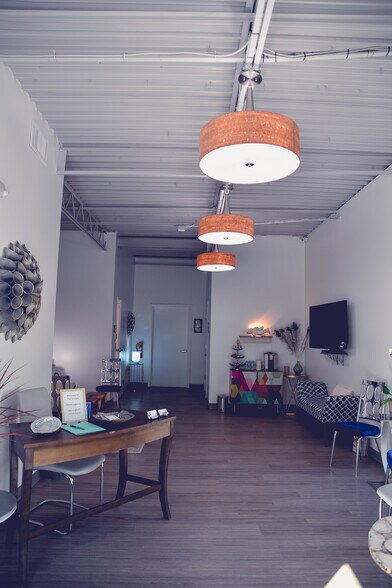 2931 1st Ave S, Saint Petersburg, FL à louer - Photo intérieure – Image 3 sur 13