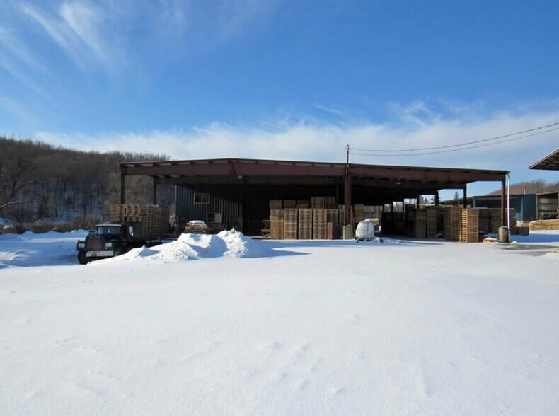 280 PA-106, Simpson, PA à vendre - Photo principale – Image 2 sur 9