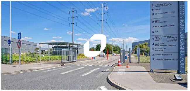 Plus de détails pour Bureau, Local d'activités à louer