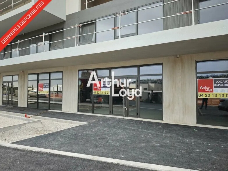 Local commercial dans Saint-Laurent-du-Var à louer - Photo de l’immeuble – Image 2 sur 12