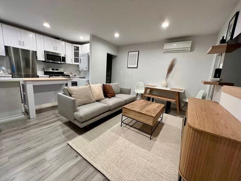 3121 Silver Lake Blvd, Los Angeles, CA à vendre - Photo intérieure – Image 2 sur 28