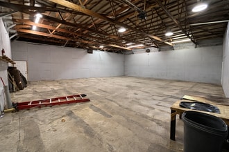 231 E Walnut St, Chatham, IL à louer Photo intérieure– Image 2 sur 5