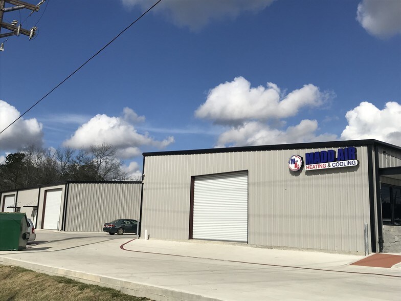 24706 Loop 494, Porter, TX à louer - Photo de l’immeuble – Image 1 sur 5