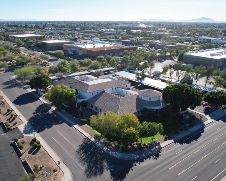 1835 S Extension Rd, Mesa, AZ à louer - Photo de l’immeuble – Image 3 sur 5