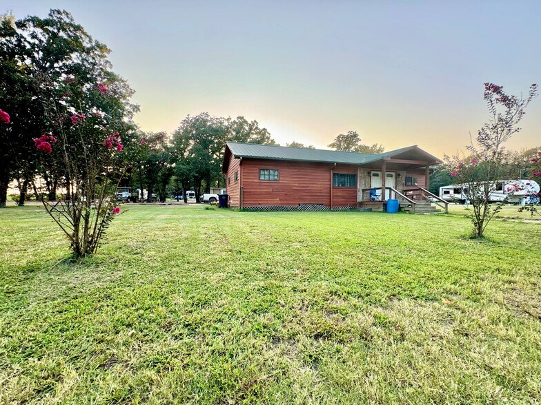 20 County Road NW 1030, Mount Vernon, TX à vendre - Photo de l’immeuble – Image 1 sur 12