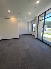 6101-6123 Nieman Road, Shawnee, KS à louer Photo intérieure– Image 2 sur 5