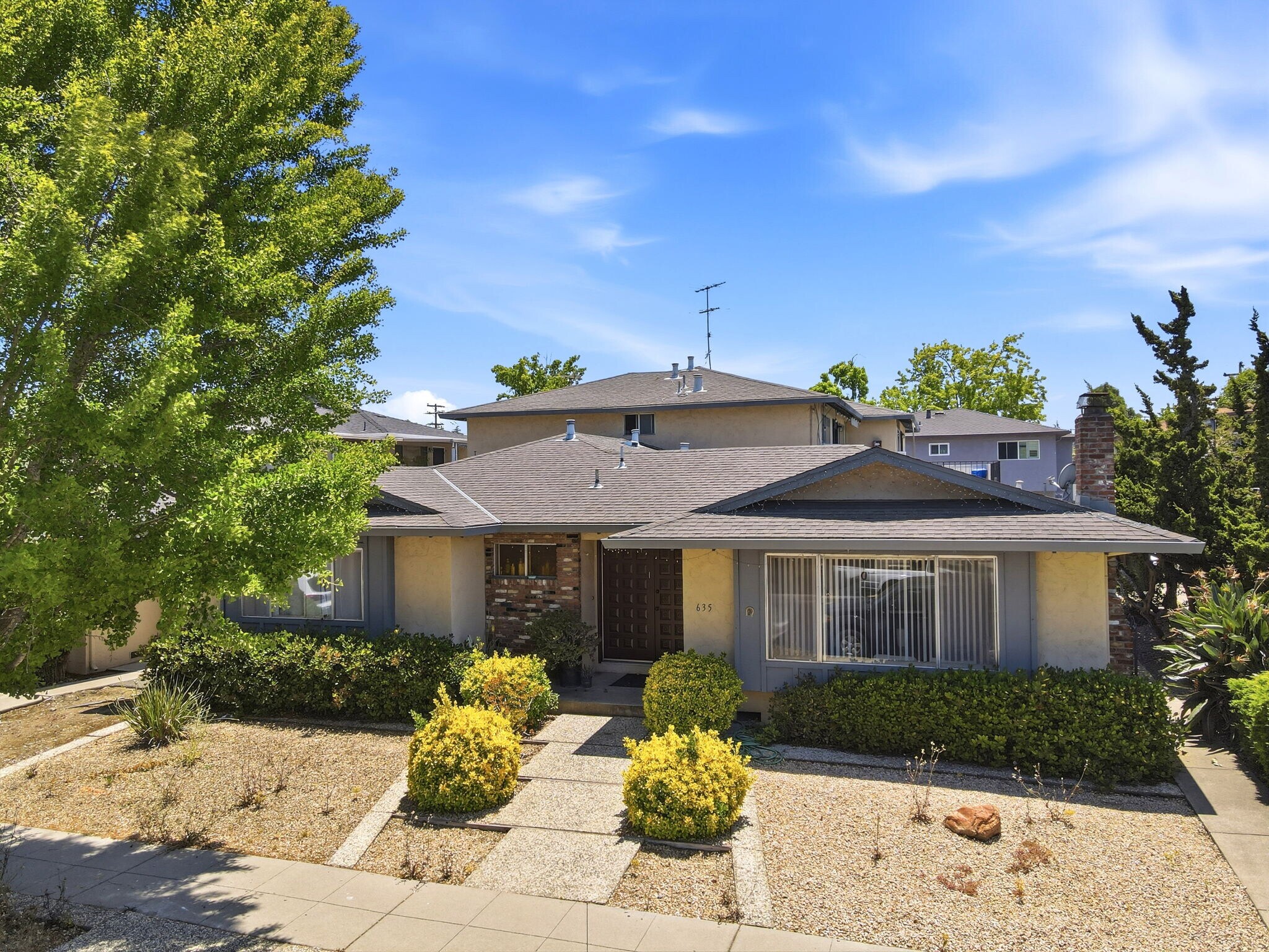 635 Bolton Ct, San Jose, CA à vendre Photo de l’immeuble– Image 1 sur 19