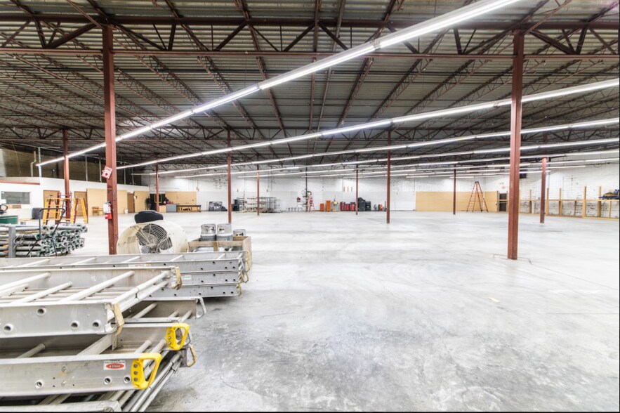 2730 Delmar Blvd, Saint Louis, MO à louer - Photo de l’immeuble – Image 3 sur 7