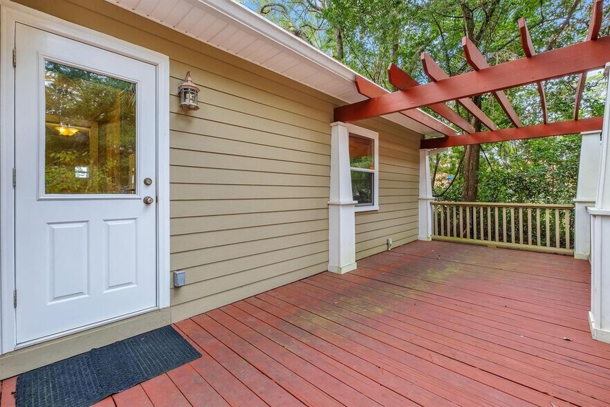 1320 Cherry Laurel St, Tallahassee, FL à vendre - Photo de l’immeuble – Image 3 sur 18