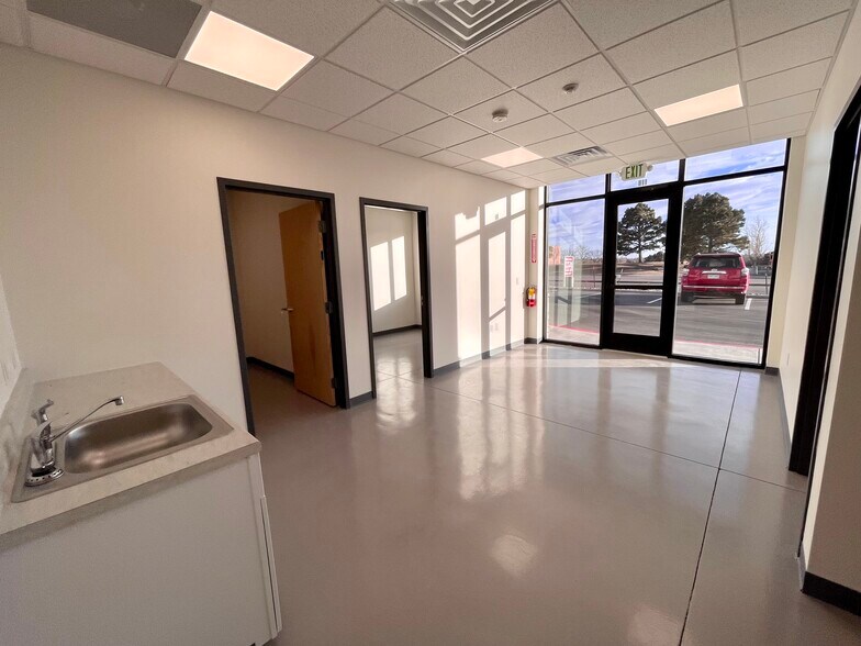 4320 Barnes Rd, Colorado Springs, CO à louer - Photo de l’immeuble – Image 3 sur 9