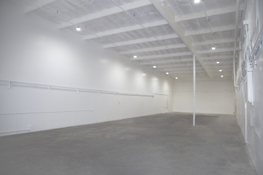 961 N Emerald Ave, Modesto, CA à louer - Photo de l’immeuble – Image 1 sur 9