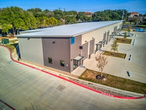7601 S Congress Ave, Austin, TX à louer Photo de l’immeuble– Image 1 sur 6
