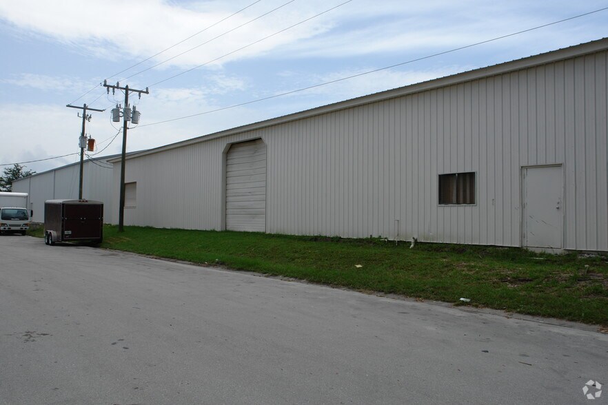 3335 SW 42nd Ave, Palm City, FL à vendre - Photo de l’immeuble – Image 2 sur 2