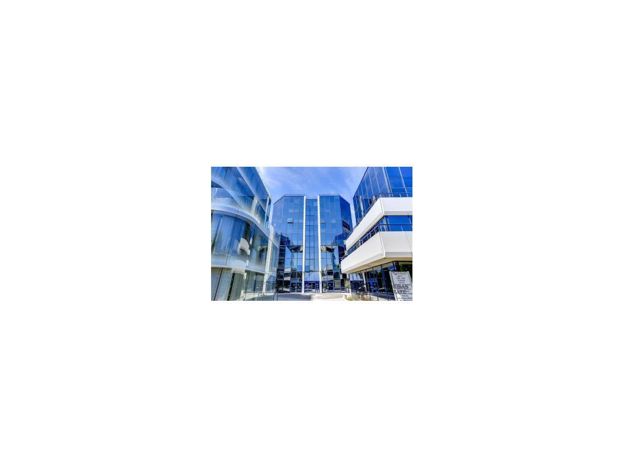 22 Quai Gallieni, Suresnes à louer Photo de l’immeuble– Image 1 sur 9