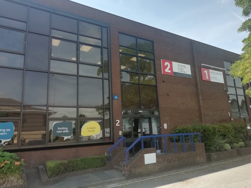 Unit 2, The Western Centre, Western Road, Bracknell à louer Photo de l’immeuble– Image 1 sur 25