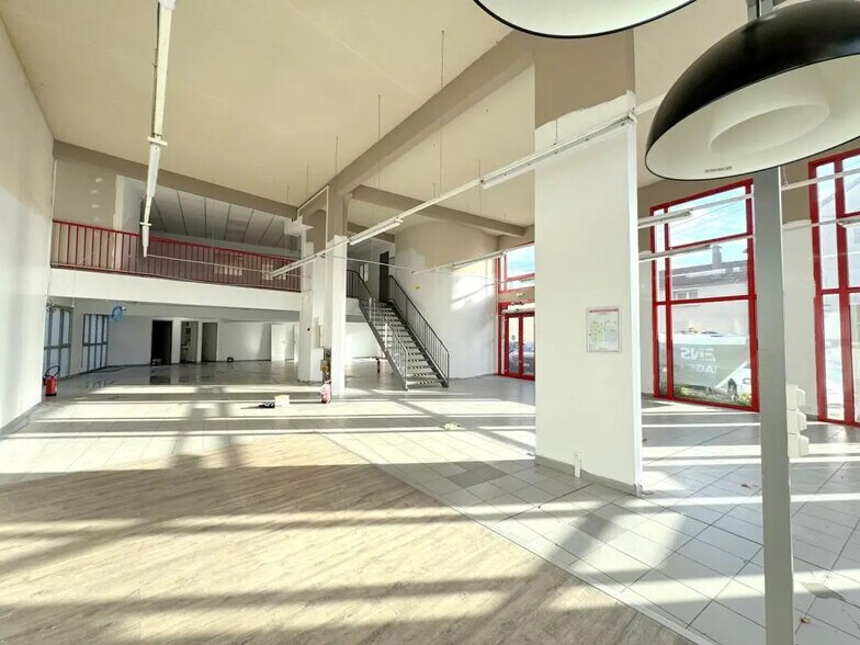 Local commercial dans Houilles à louer - Photo intérieure – Image 3 sur 7