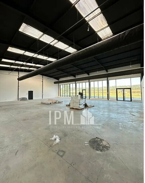 Industriel/Logistique dans Lançon-Provence à vendre - Photo intérieure – Image 3 sur 3