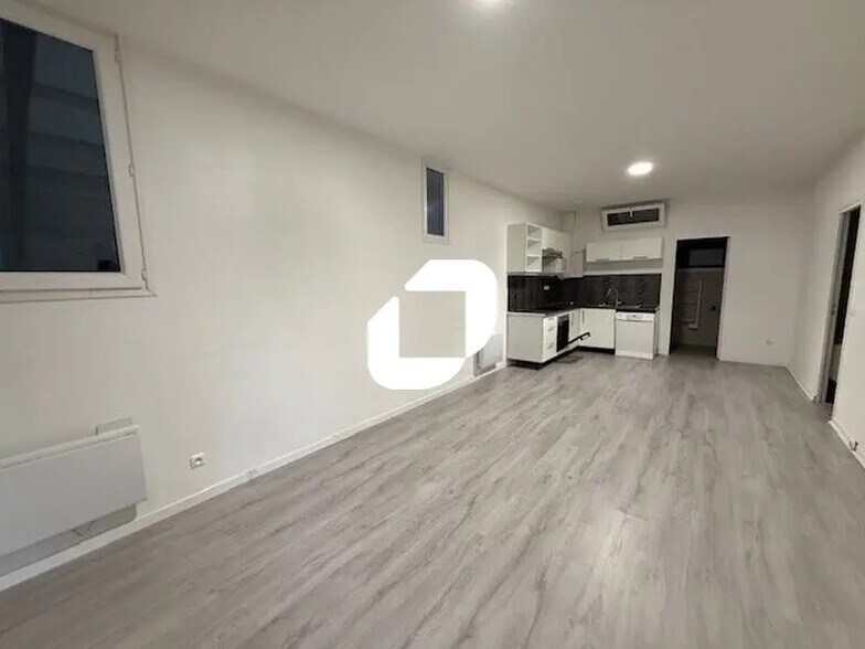 Local d’activités dans Ennery à louer - Photo intérieure – Image 2 sur 7