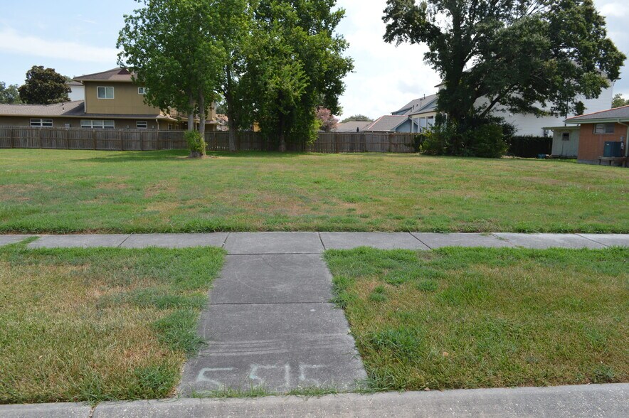 NORA: 100+ Res Lots and 40+ Non-Res Lots portefeuille de 2 biens à vendre sur LoopNet.fr - Photo de l’immeuble – Image 1 sur 3