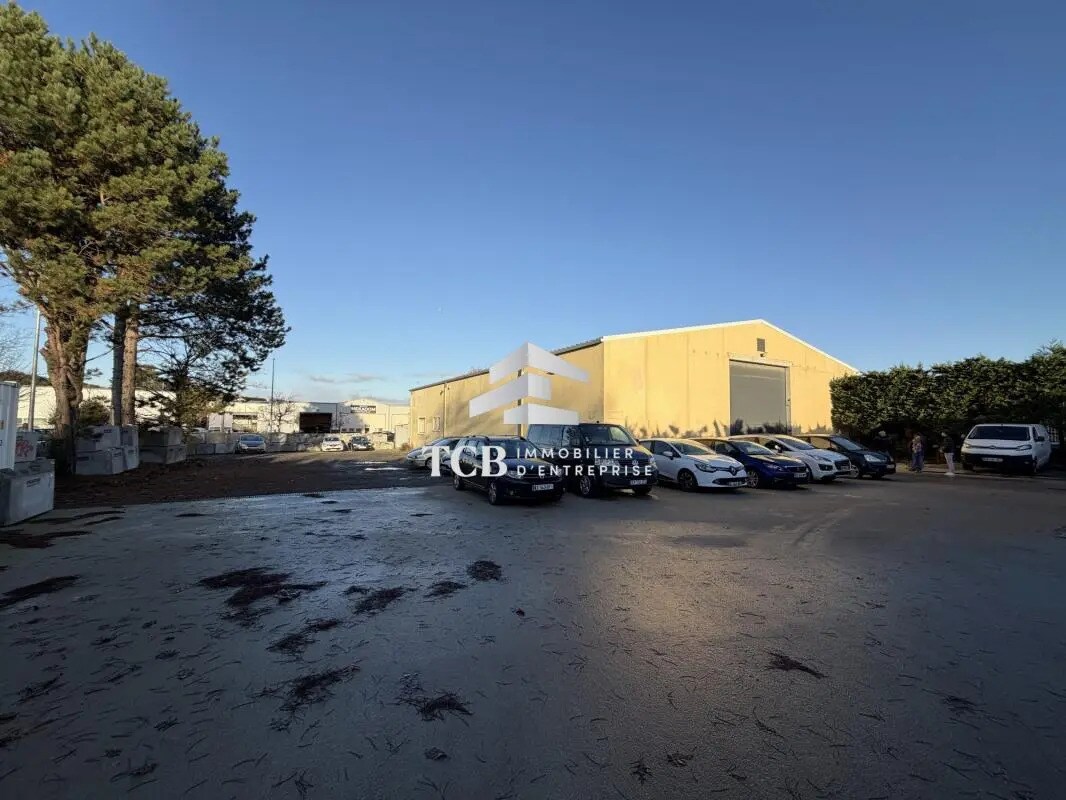 Local d’activités dans Couëron à louer Photo de l’immeuble– Image 1 sur 16