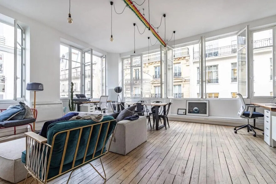 Bureau dans Paris à louer - Photo de l’immeuble – Image 2 sur 8