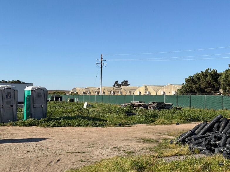 20180 Spence Rd, Salinas, CA à vendre - Photo de l’immeuble – Image 2 sur 92