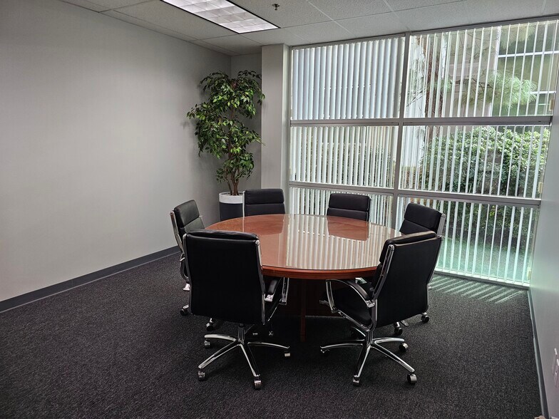 4109 Guardian St, Simi Valley, CA à louer - Photo intérieure – Image 2 sur 7