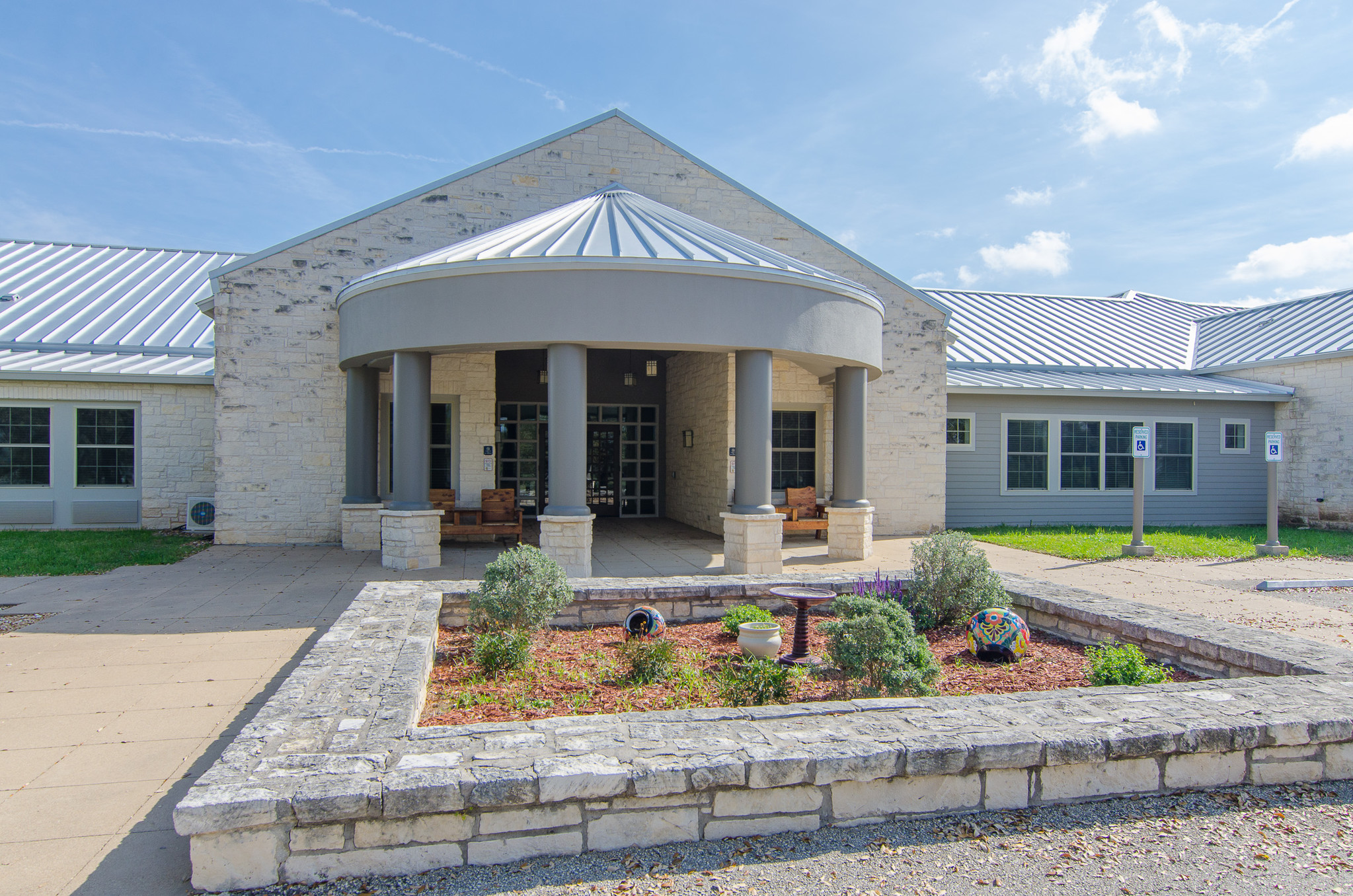 400 W 290 Hwy, Dripping Springs, TX à louer Photo de l’immeuble– Image 1 sur 62
