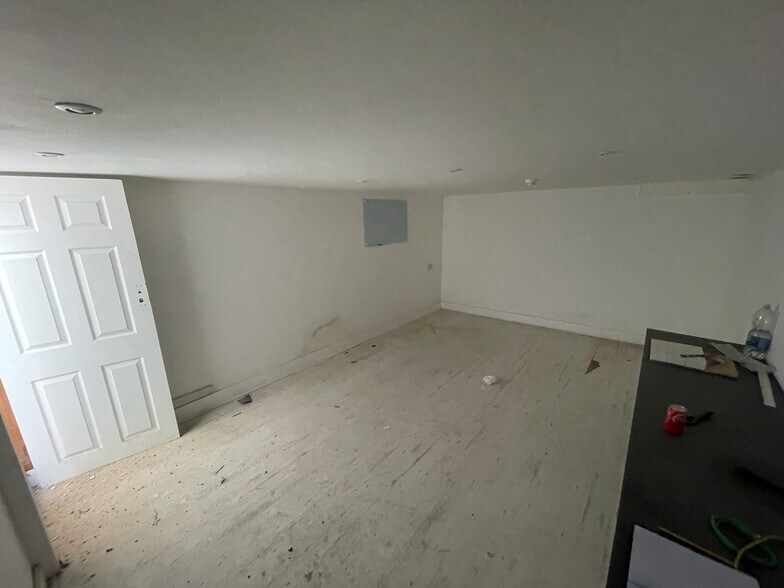 298 Holdenhurst Rd, Bournemouth à louer - Photo de l’immeuble – Image 2 sur 6