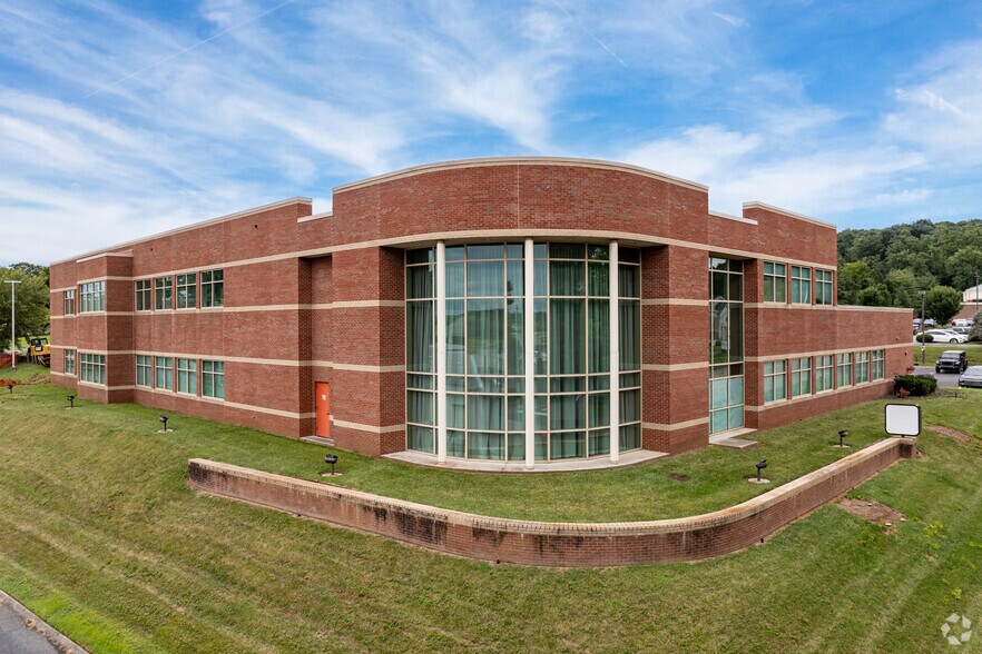 110 Capital Dr, Knoxville, TN à vendre - Photo principale – Image 1 sur 18