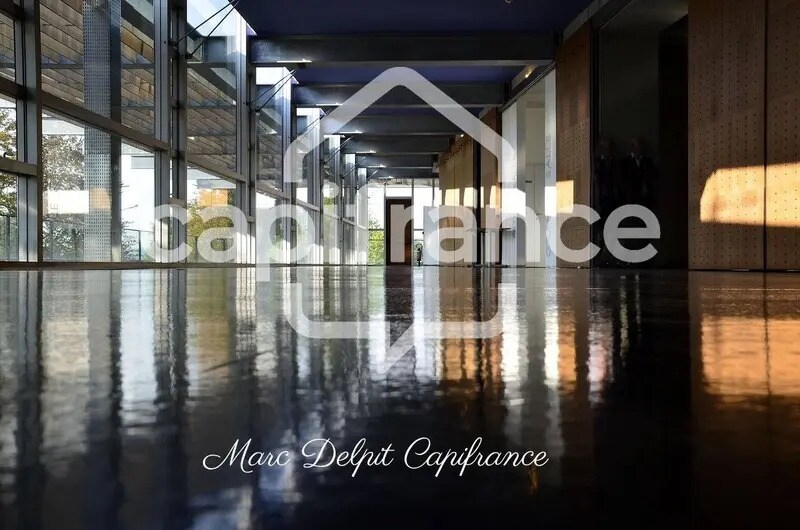 Local commercial dans Claira à louer - Photo intérieure – Image 1 sur 1