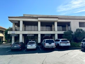 31824-31850 Village Center Rd, Westlake Village, CA à louer Photo de l’immeuble– Image 1 sur 5