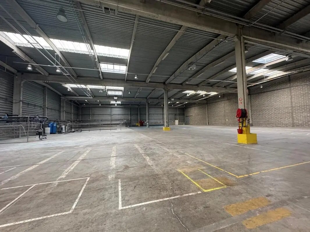 Local d’activités dans Sucy-en-Brie à louer Photo intérieure– Image 1 sur 2