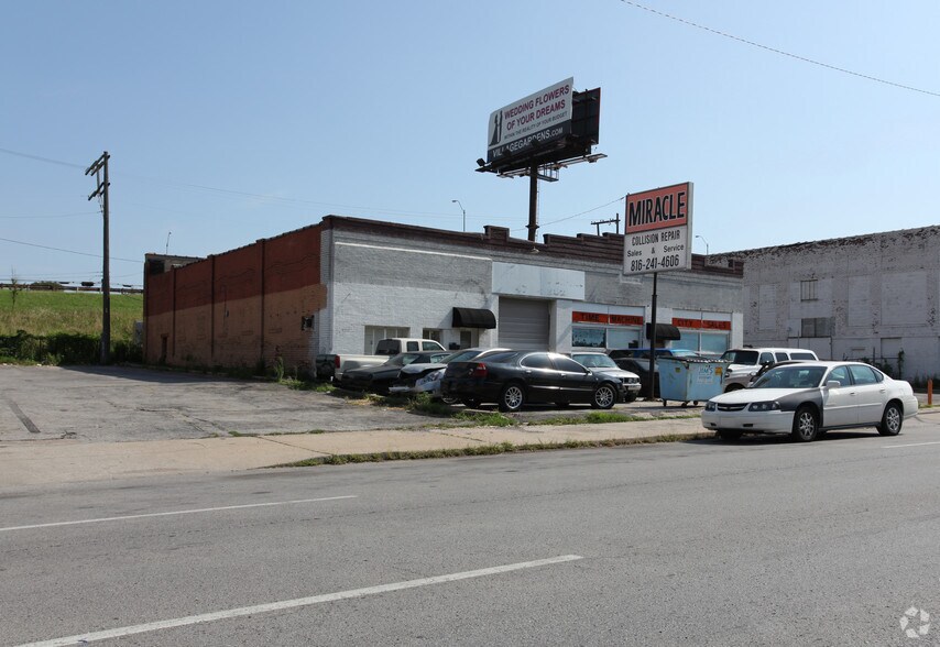 1614 E Truman Rd, Kansas City, MO à vendre - Photo principale – Image 1 sur 2