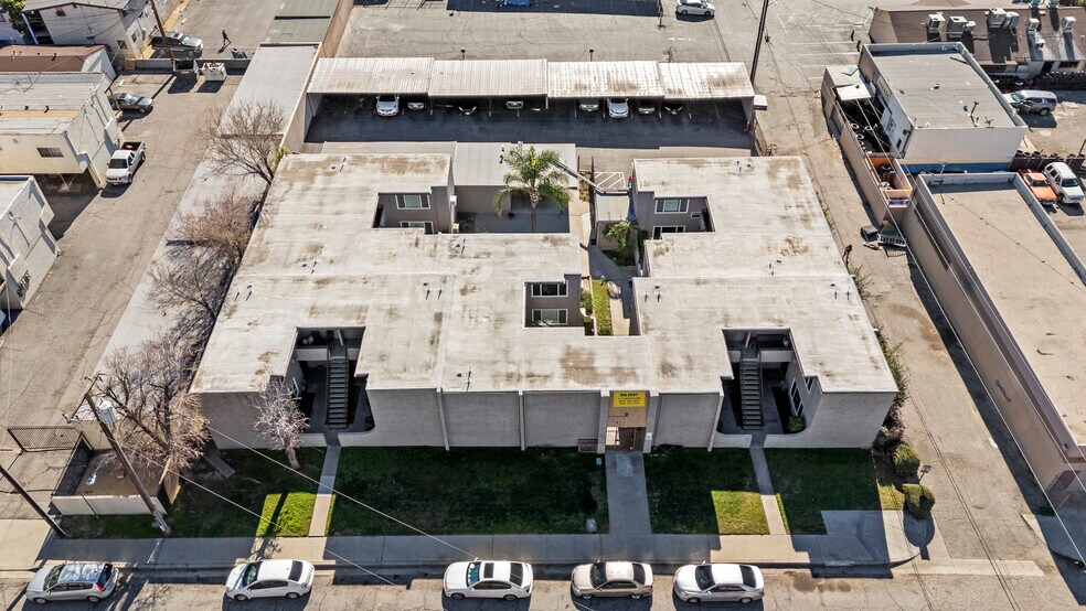 141 E 42nd St, San Bernardino, CA à vendre - Photo de l’immeuble – Image 3 sur 16