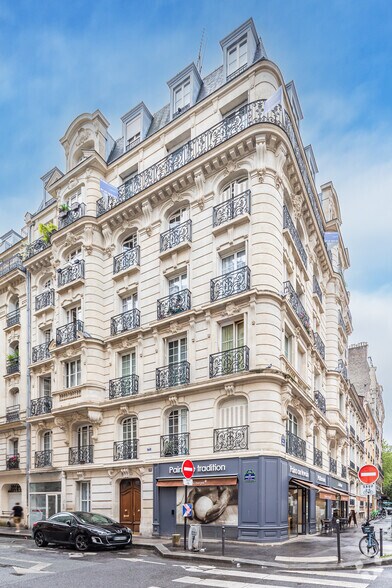 Rue Poirier De Narçay, Paris à vendre - Photo de l’immeuble – Image 2 sur 2