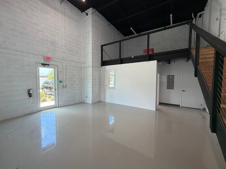 12871 Suzanne, Hobe Sound, FL à louer - Photo de l’immeuble – Image 3 sur 10