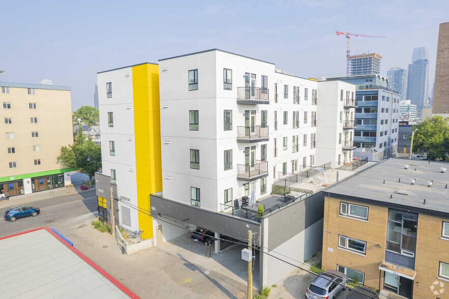 1904 4 St SW, Calgary, AB à vendre - Photo de l’immeuble – Image 2 sur 4