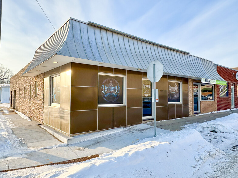 130 Vine St, Fergus Falls, MN à louer - Photo de l’immeuble – Image 1 sur 7