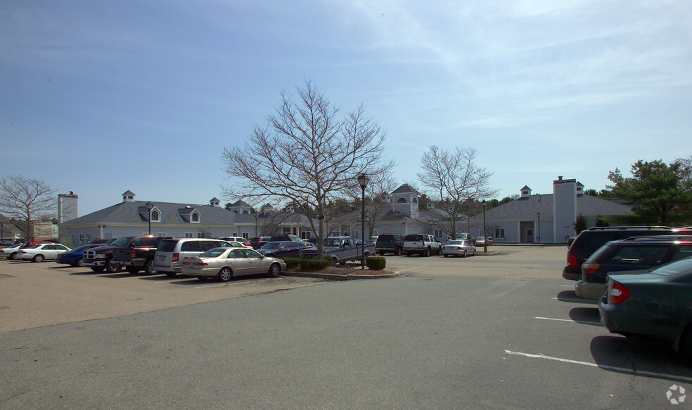 2005-2007 Bay St, Taunton, MA à louer - Photo de l’immeuble – Image 3 sur 9