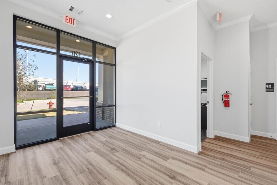 3121 Bailey Dr, Fort Worth, TX à vendre - Photo de l’immeuble – Image 3 sur 20