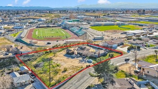 Plus de détails pour 16745 Yucca Ave, Victorville, CA - Logement à vendre