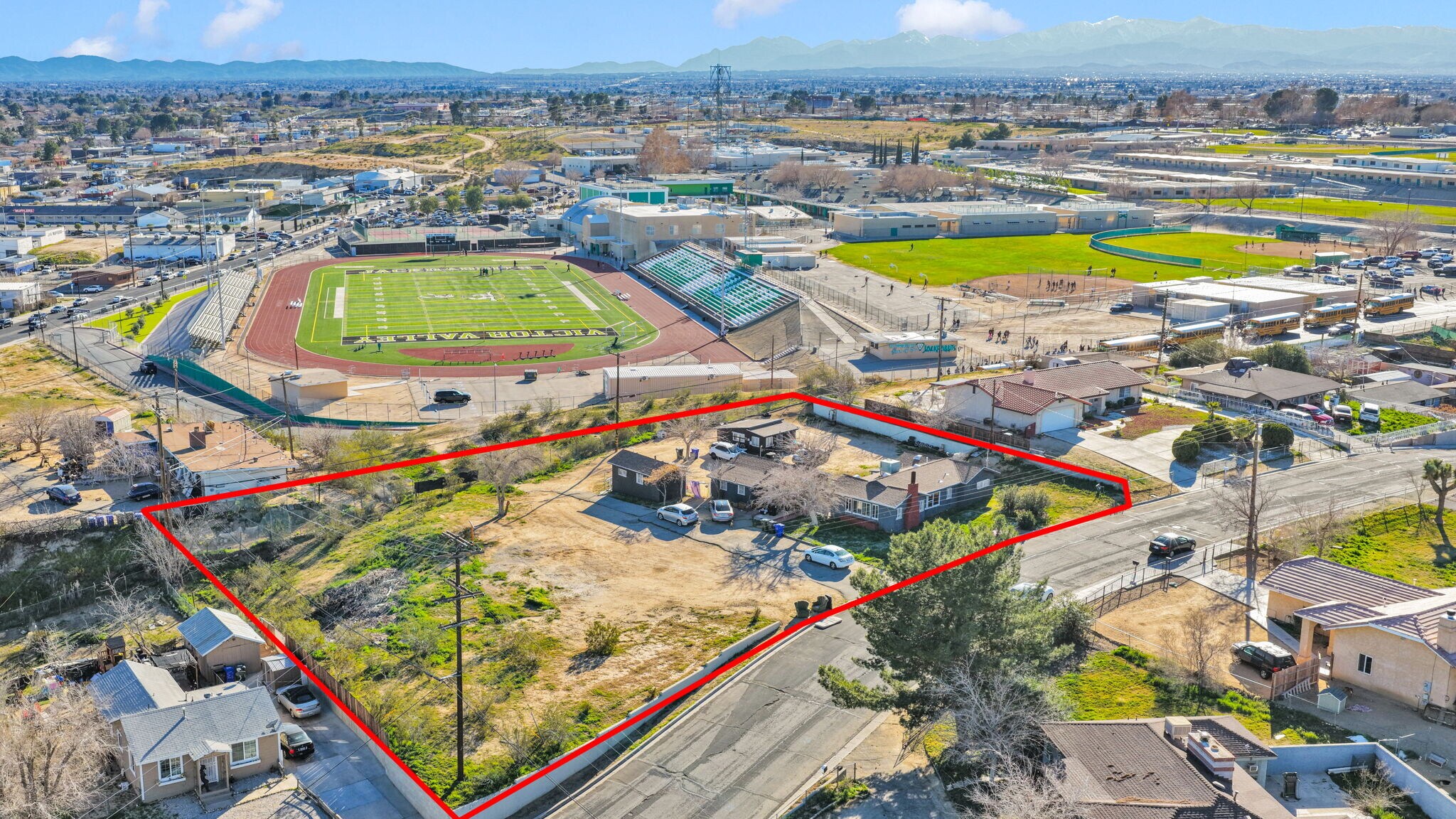 16745 Yucca Ave, Victorville, CA à vendre Photo principale– Image 1 sur 17