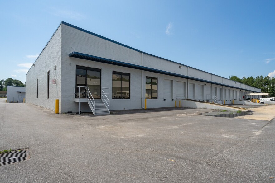 4820 Clark Howell Hwy, College Park, GA à louer - Photo de l’immeuble – Image 3 sur 5