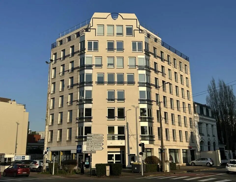 Bureau dans La Madeleine à louer Photo de l’immeuble– Image 1 sur 10