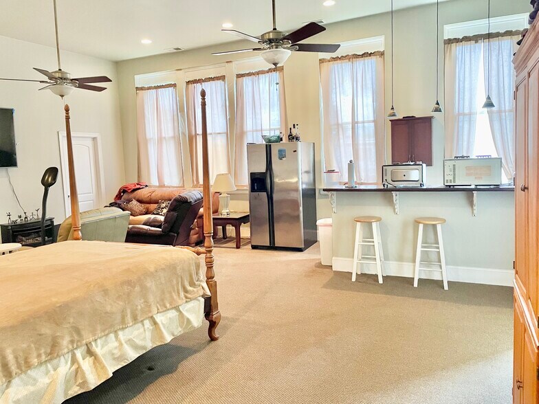 1318 Ostwalt Amity Rd, Cleveland, NC à vendre - Photo intérieure – Image 2 sur 12