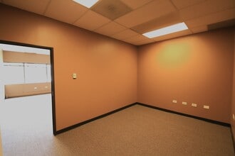 695 S Colorado Blvd, Denver, CO à louer Photo intérieure– Image 1 sur 6